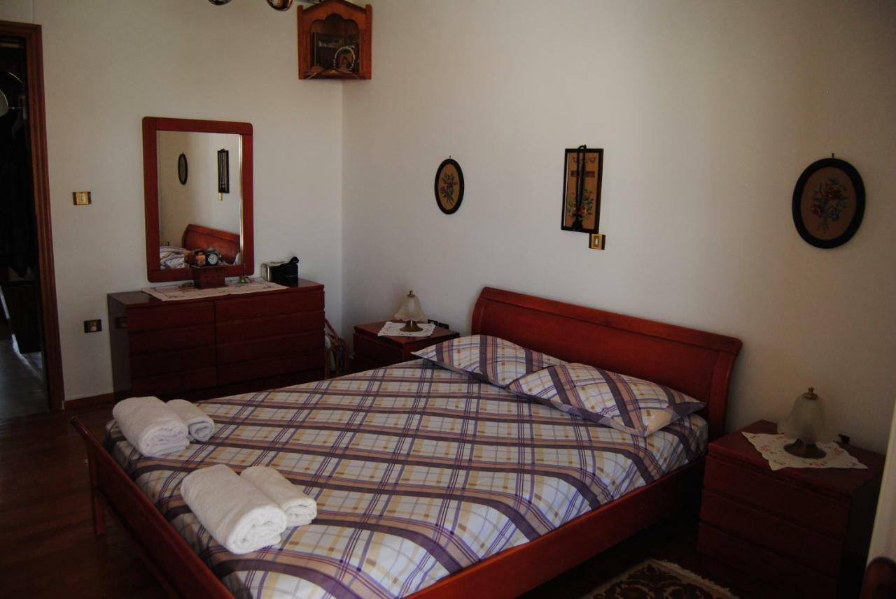 Apartment By The Beach Kalamata Exterior foto