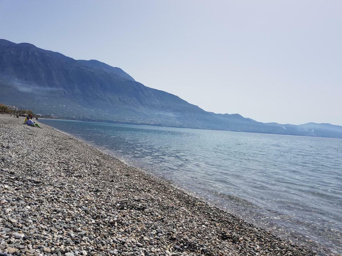Apartment By The Beach Kalamata Exterior foto